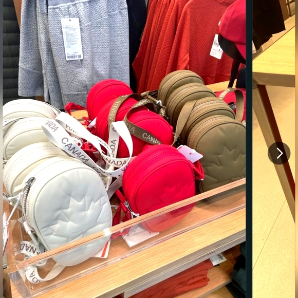 💢SOLD💢 Lululemon Crossbody Team Canada, Olive Green Bag - Picture 1 of 8